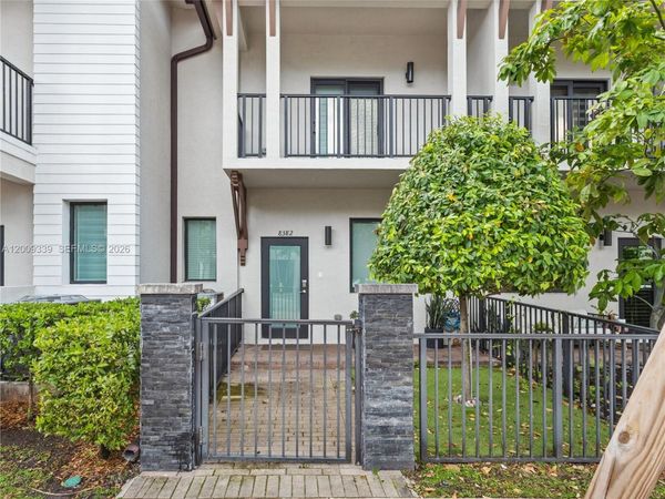 8382 NW 51st Ter , Unit 8382, Doral, FL 33166