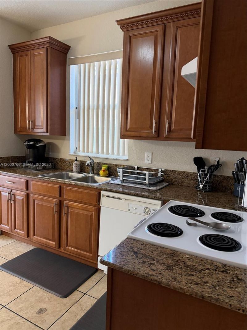 3955 NE 13th Dr , Homestead, FL 33033 Photo