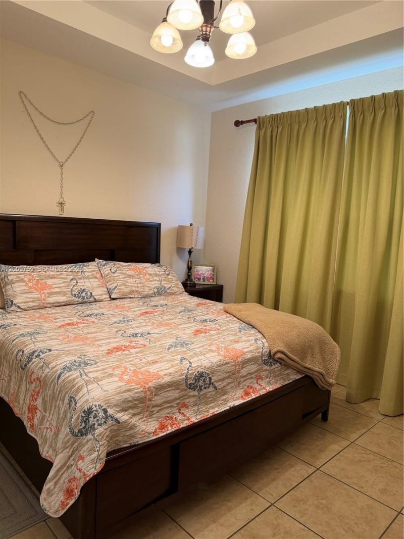 3955 NE 13th Dr , Homestead, FL 33033 Photo