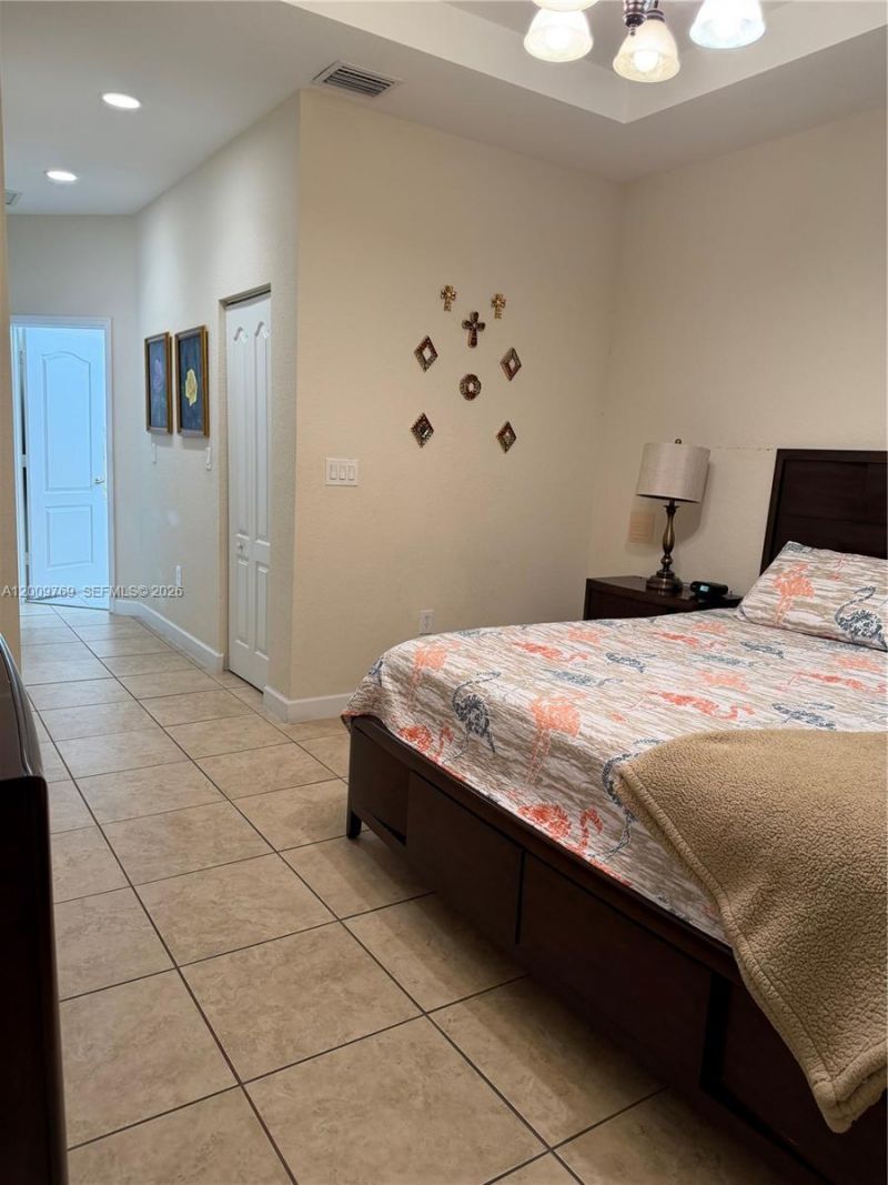 3955 NE 13th Dr , Homestead, FL 33033 Photo