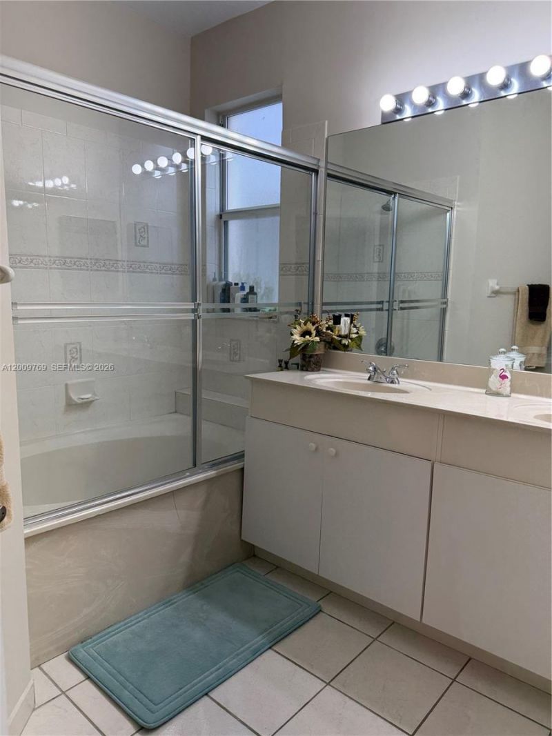 3955 NE 13th Dr , Homestead, FL 33033 Photo