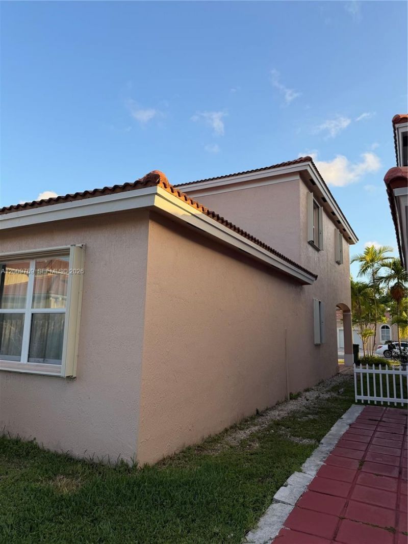 3955 NE 13th Dr , Homestead, FL 33033 Photo