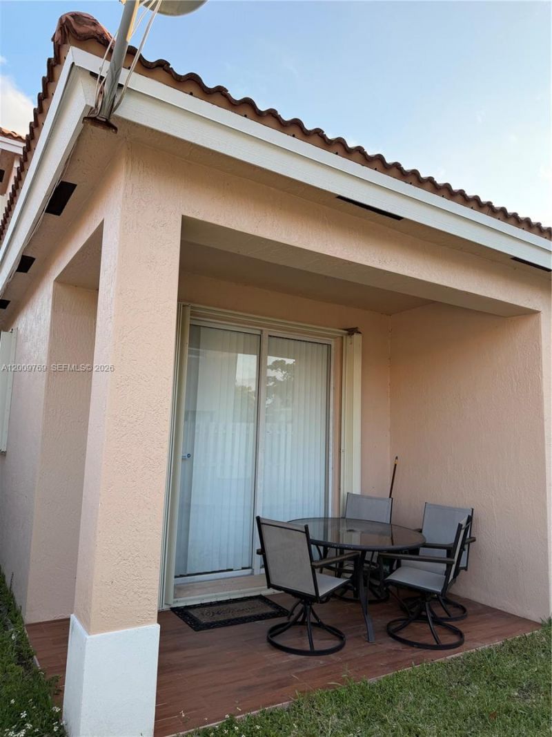 3955 NE 13th Dr , Homestead, FL 33033 Photo