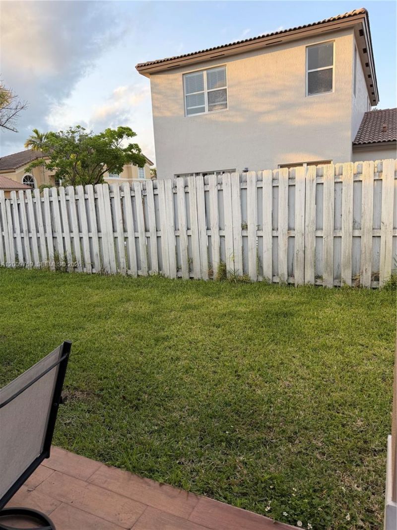 3955 NE 13th Dr , Homestead, FL 33033 Photo