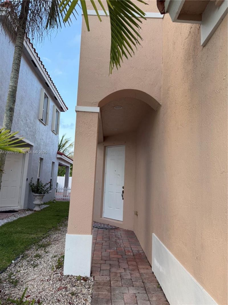 3955 NE 13th Dr , Homestead, FL 33033 Photo