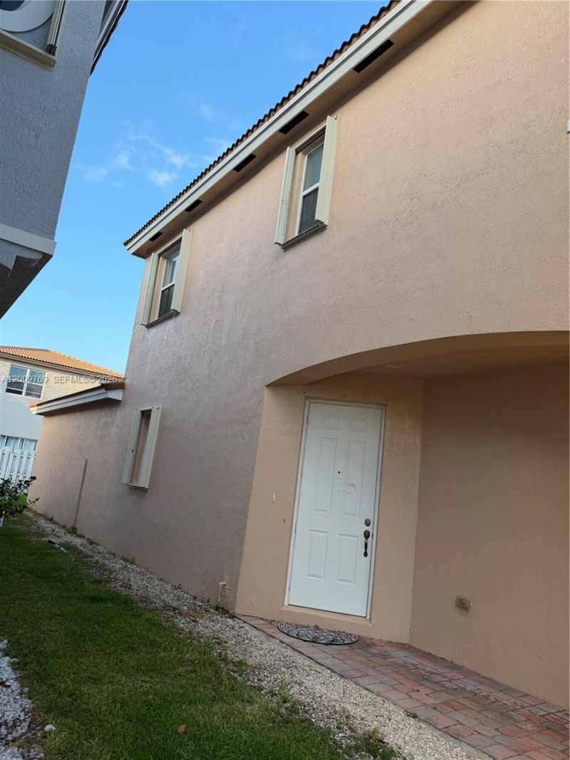 3955 NE 13th Dr , Homestead, FL 33033 Photo
