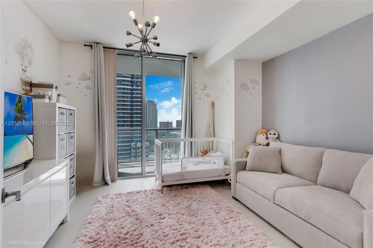 79 SW 12th St , Unit 2306-S, Miami, FL 33130 Photo