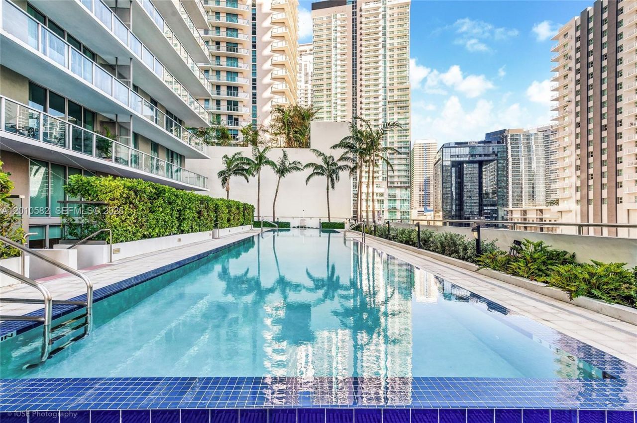 79 SW 12th St, Unit 2306-S, Miami, FL 33130 Photo