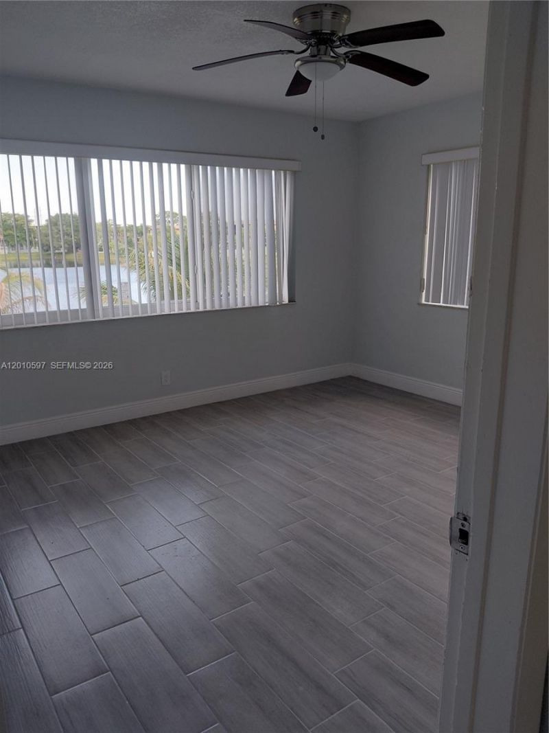 5480 NW 11th St, Unit 201, Plantation, FL 33313 Photo