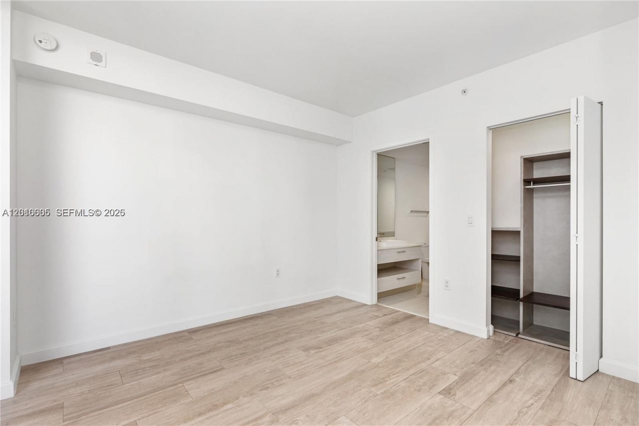 55 SW 9 St , Unit 1208, Miami, FL 33130 Photo