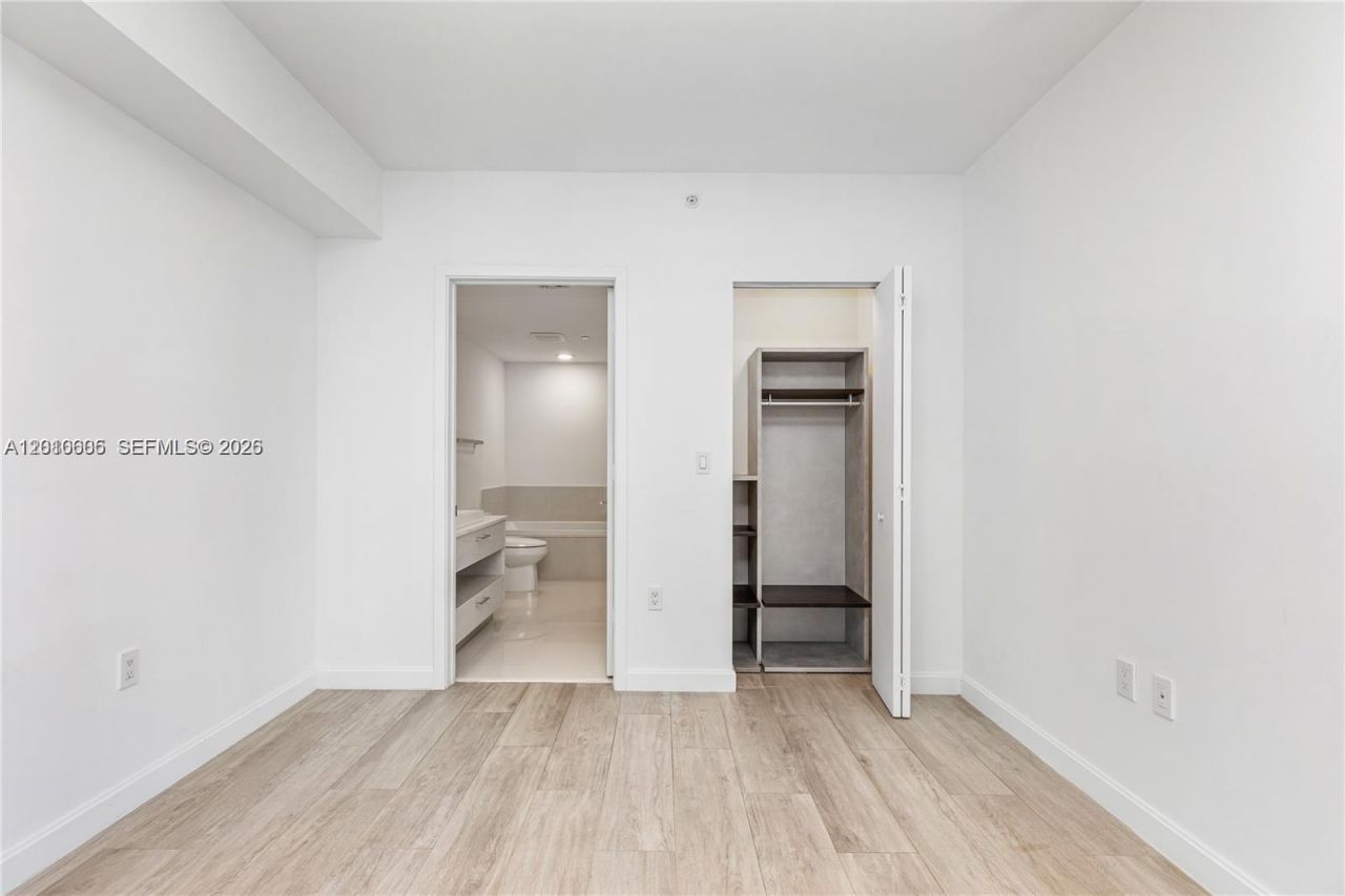 55 SW 9 St , Unit 1208, Miami, FL 33130 Photo