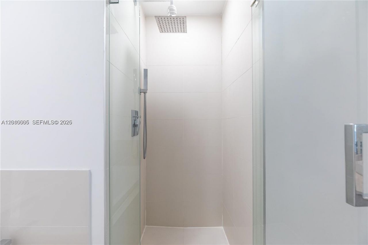 55 SW 9 St , Unit 1208, Miami, FL 33130 Photo