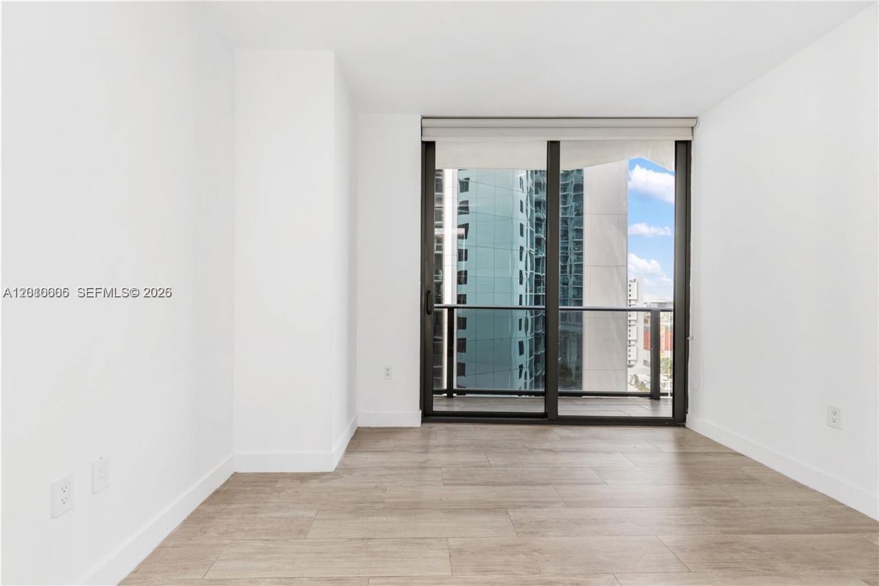 55 SW 9 St , Unit 1208, Miami, FL 33130 Photo