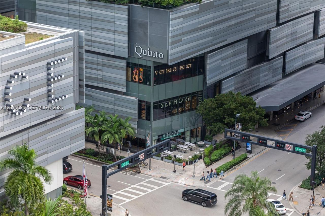 55 SW 9 St , Unit 1208, Miami, FL 33130 Photo