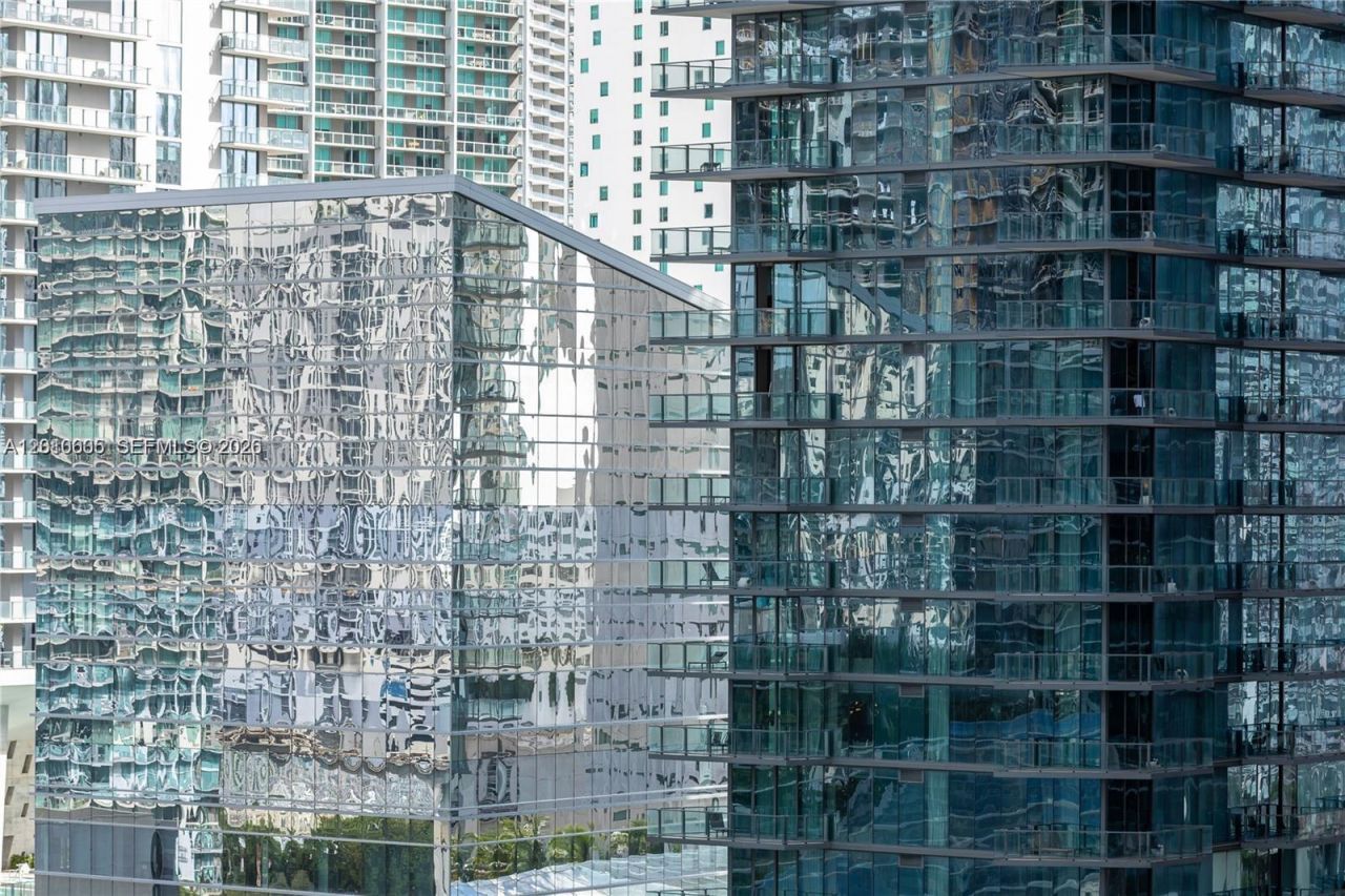 55 SW 9 St , Unit 1208, Miami, FL 33130 Photo