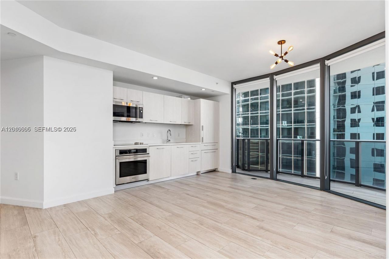 55 SW 9 St , Unit 1208, Miami, FL 33130 Photo