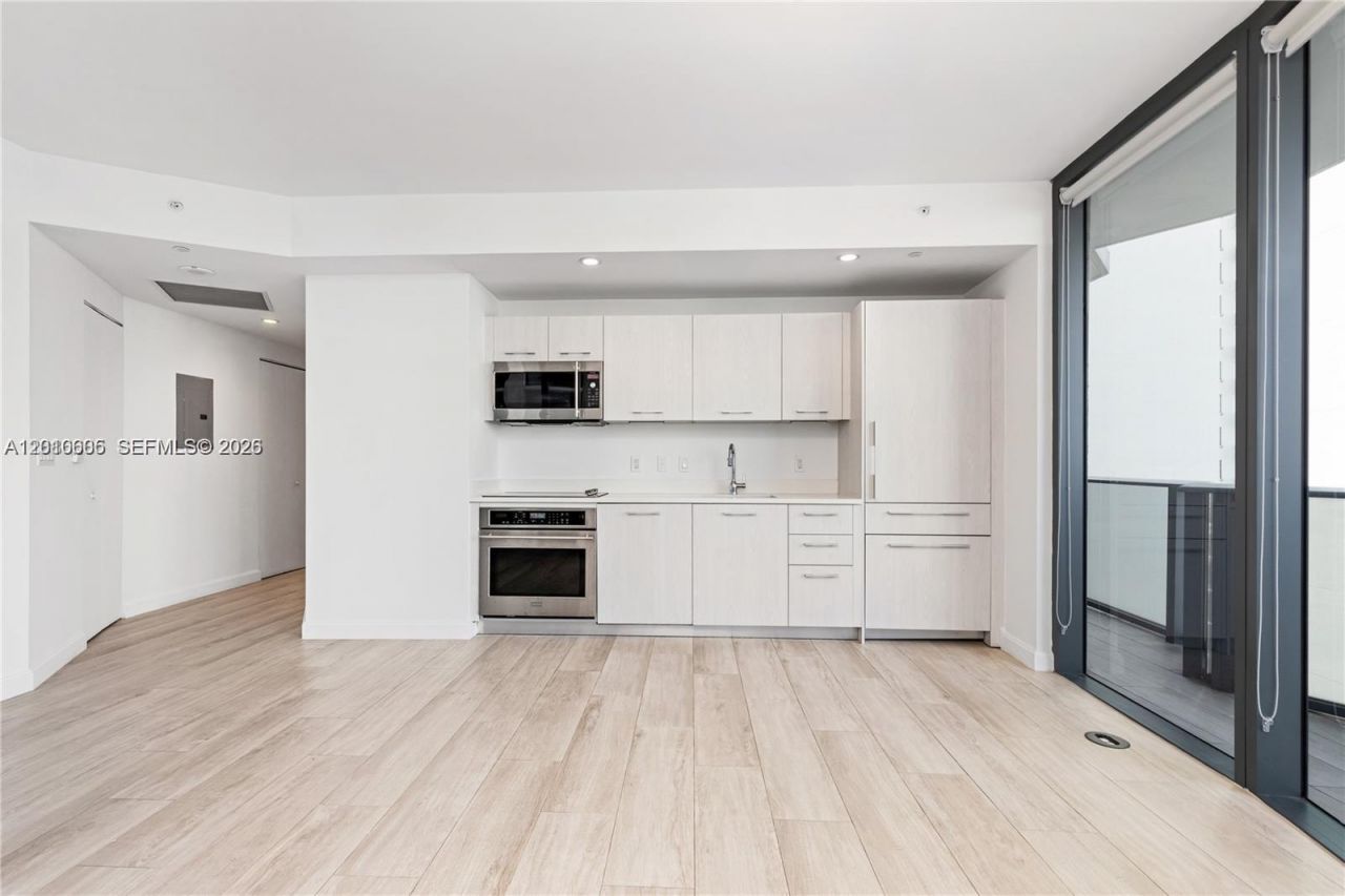 55 SW 9 St , Unit 1208, Miami, FL 33130 Photo