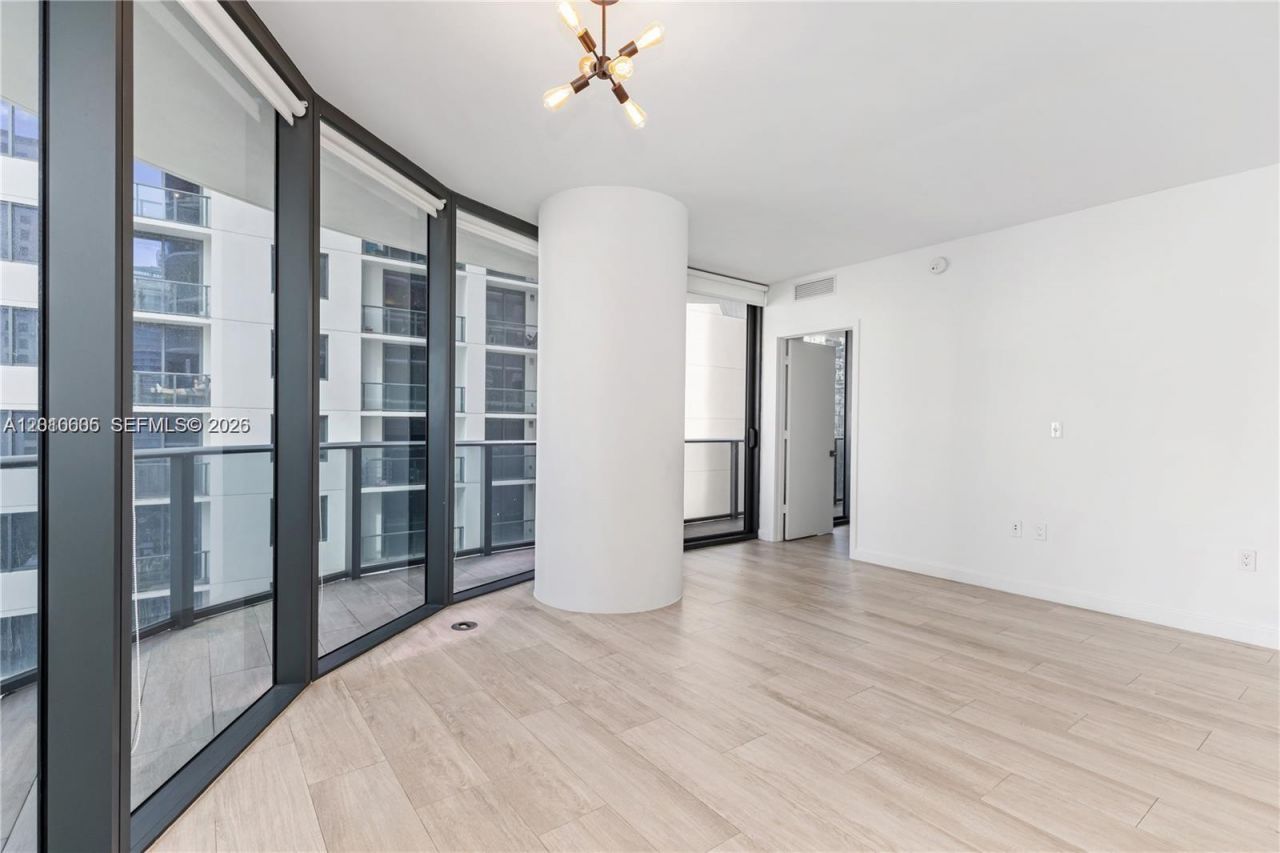 55 SW 9 St , Unit 1208, Miami, FL 33130 Photo