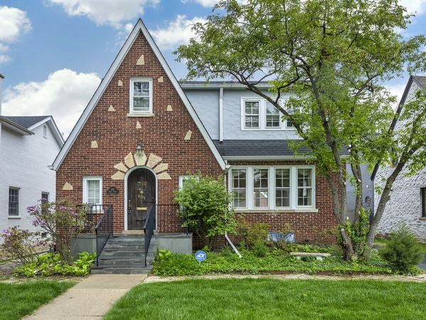 651 Brier Street , Kenilworth, IL 60043