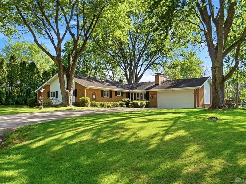 2701 Blue Rock Drive, Beavercreek, OH 45434 Photo 2