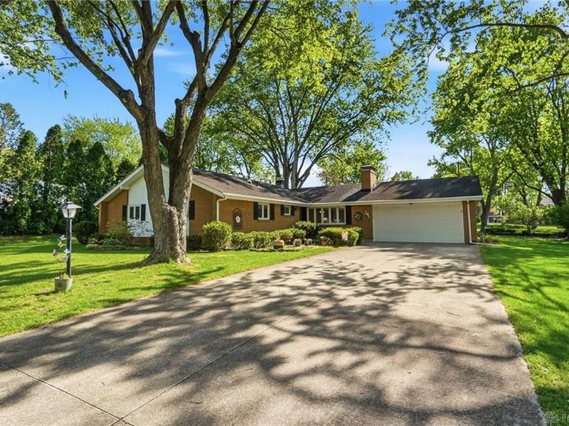 2701 Blue Rock Drive, Beavercreek, OH 45434 Photo 5