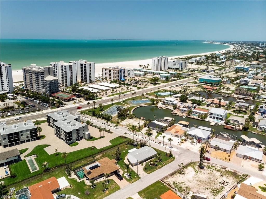 2 Fairview Blvd , Fort Myers Beach, FL 33931 Photo