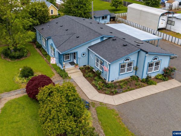 511 Washburn St, Brownsville, OR 97327