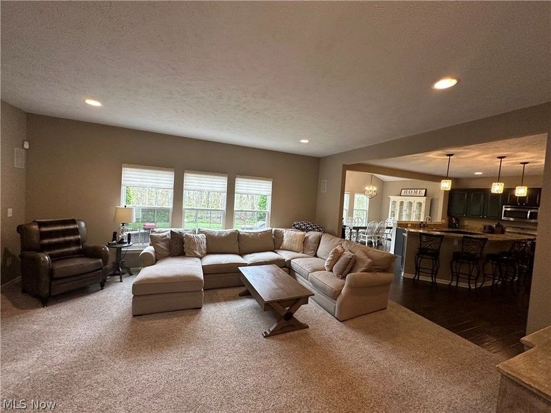 10363 Redbud Drive, Aurora, OH 44202 Photo 2