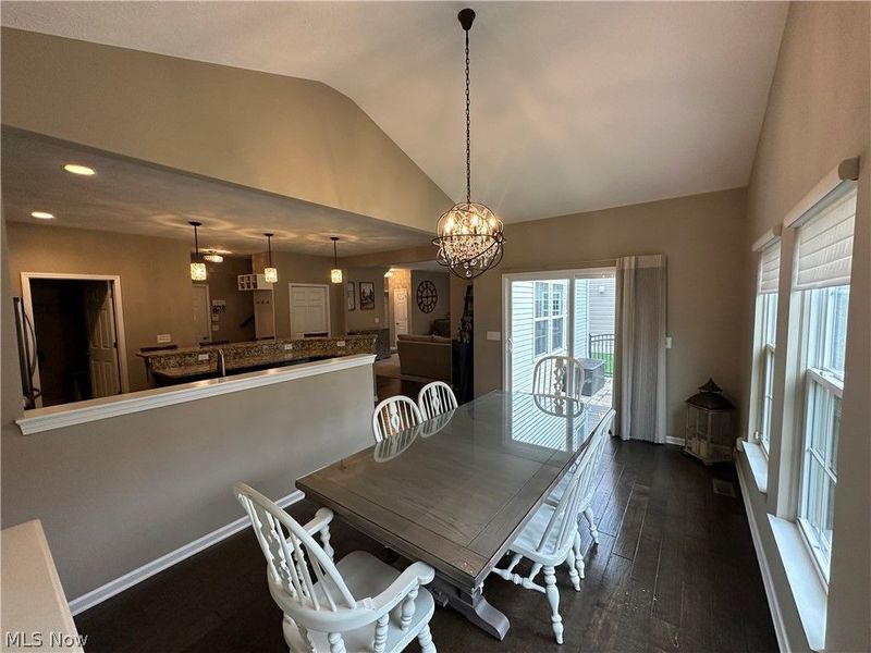 10363 Redbud Drive, Aurora, OH 44202 Photo 5