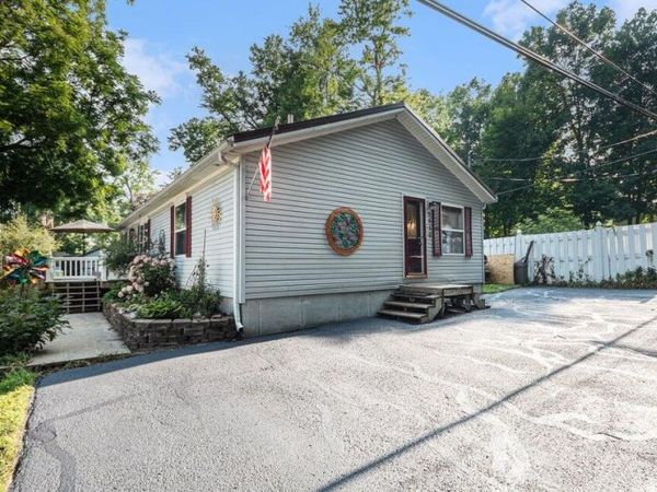 6859 Paradise Park, Saranac, MI 48881