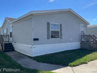 9691 Stoneypointe Drive, Ira Twp, MI 48023
