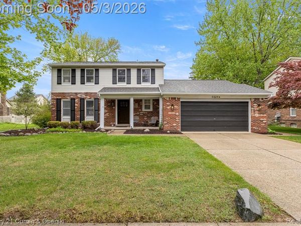 34254 Fonville Ct., Livonia, MI 48152