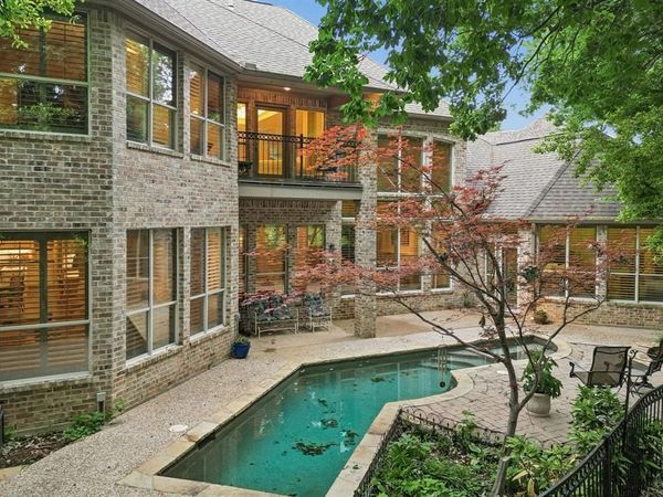 1724 Pembroke Lane, McKinney, TX 75072