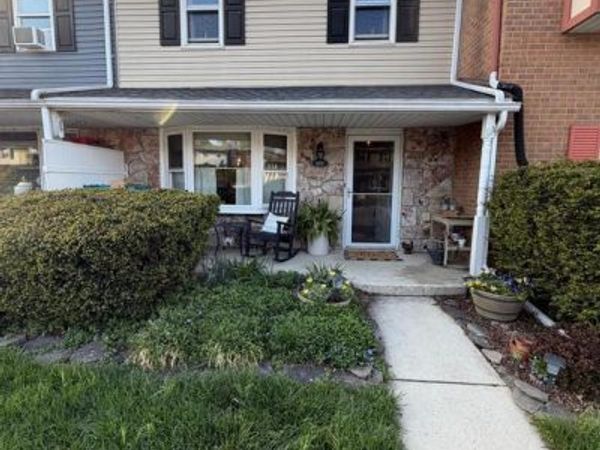 1879 ASTER ROAD, MACUNGIE, PA 18062