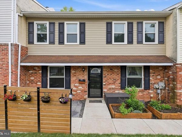 1103 WHITPAIN HILLS , BLUE BELL, PA 19422