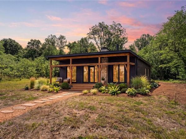 5706 TURNER SMITH Road, Browns Summit, NC 27214
