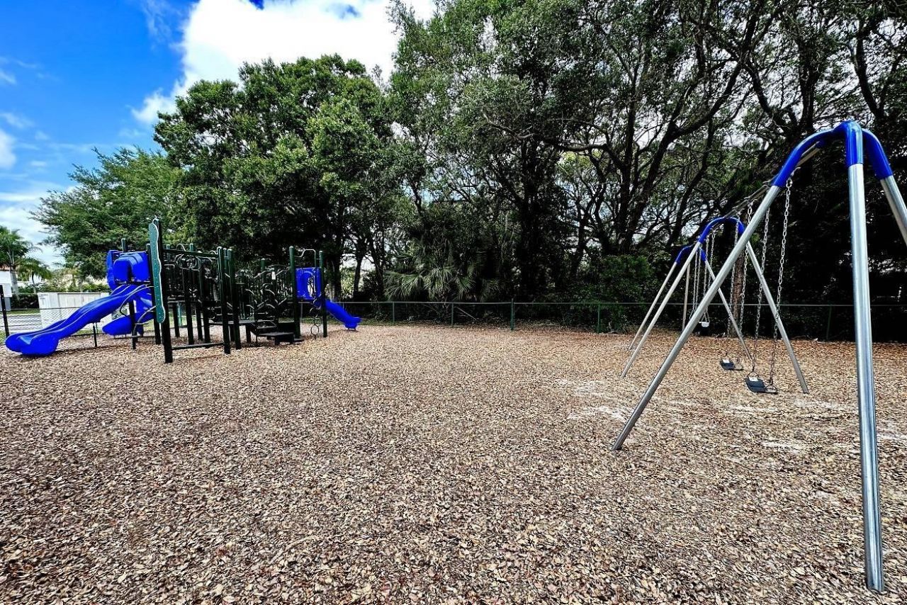 1592 Carriage Brooke Drive, Wellington, FL 33414 Photo