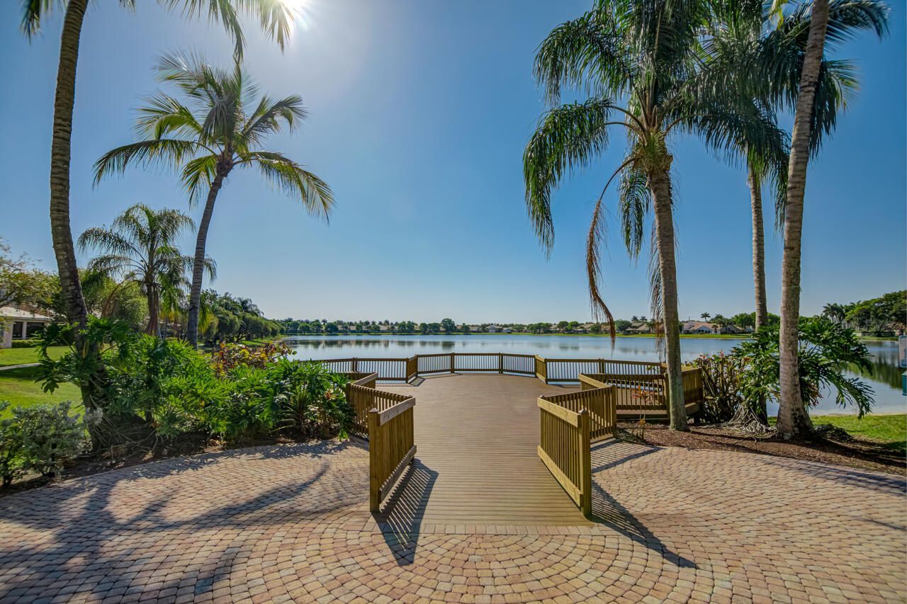 1592 Carriage Brooke Drive, Wellington, FL 33414 Photo