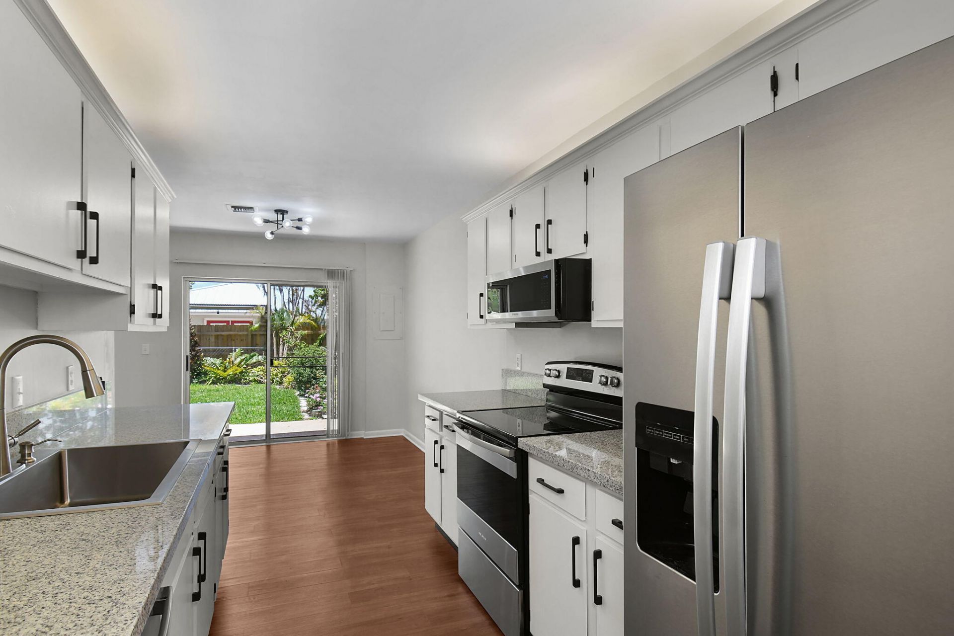 9040 SE Hobe Ridge Avenue, Hobe Sound, FL 33455 Photo