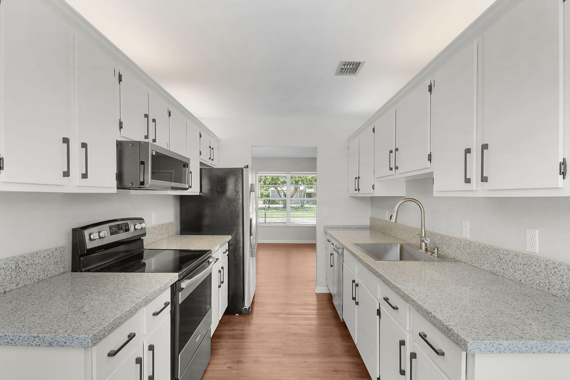 9040 SE Hobe Ridge Avenue, Hobe Sound, FL 33455 Photo