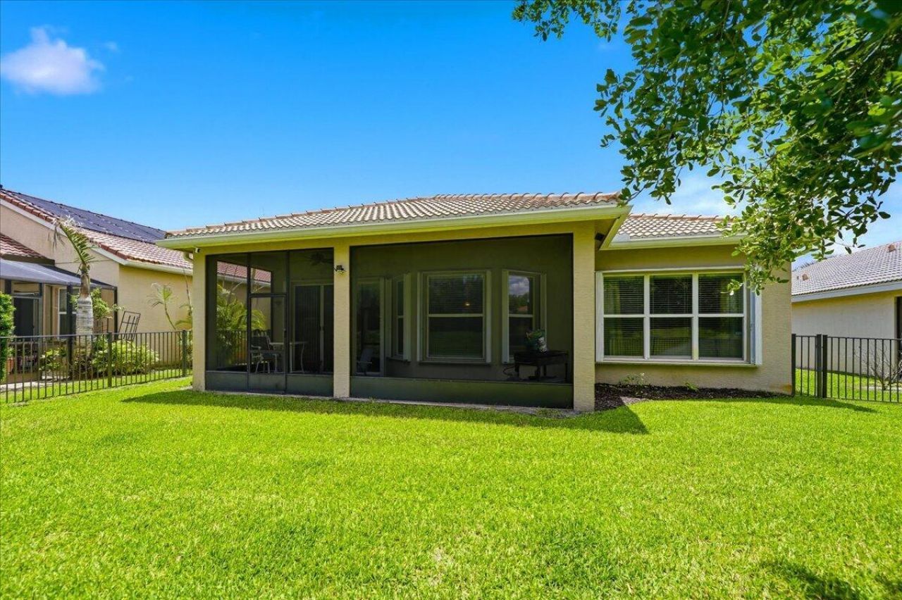 1963 Grey Falcon Circle Sw, Vero Beach, FL 32962 Photo