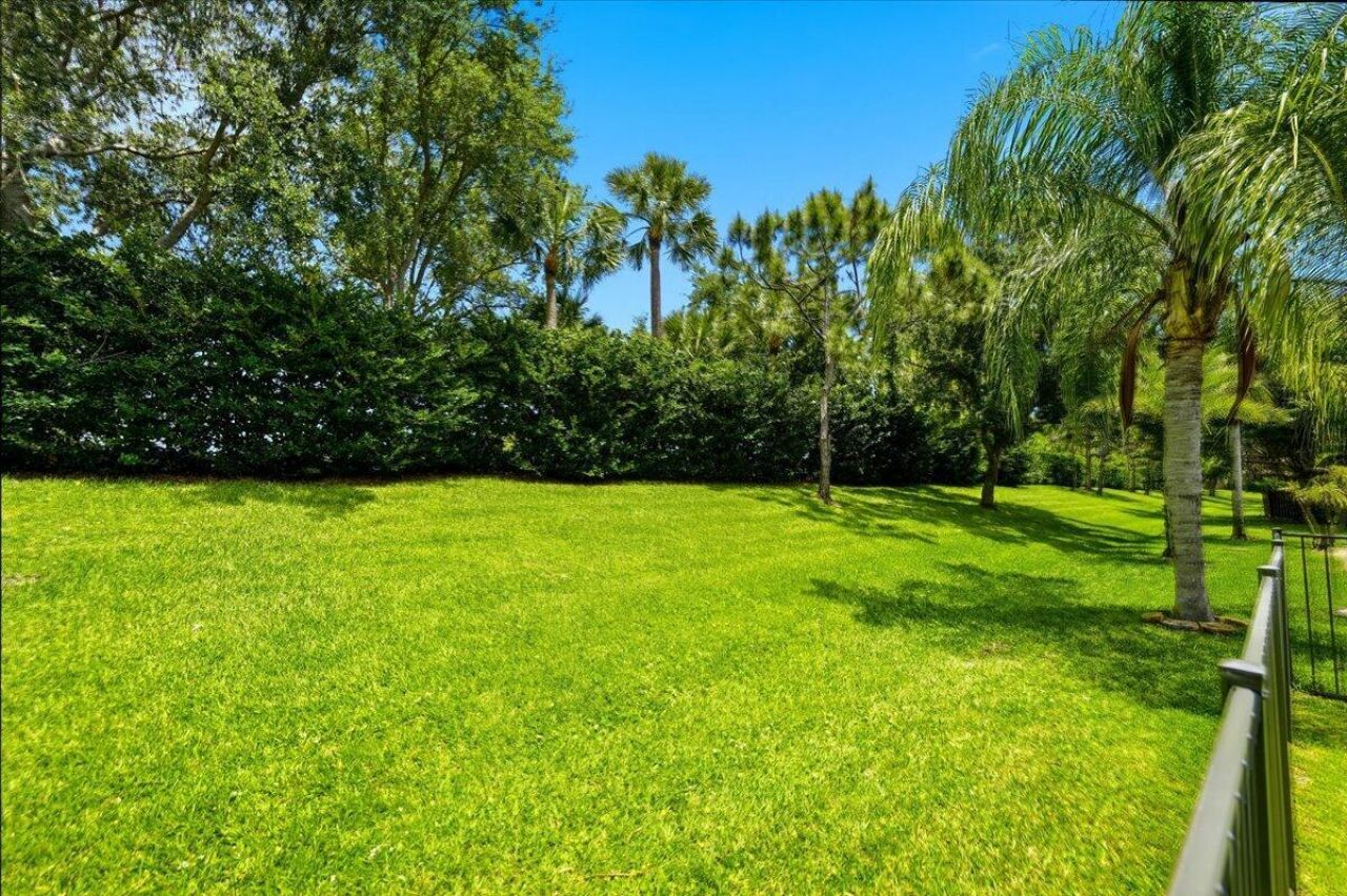 1963 Grey Falcon Circle Sw, Vero Beach, FL 32962 Photo