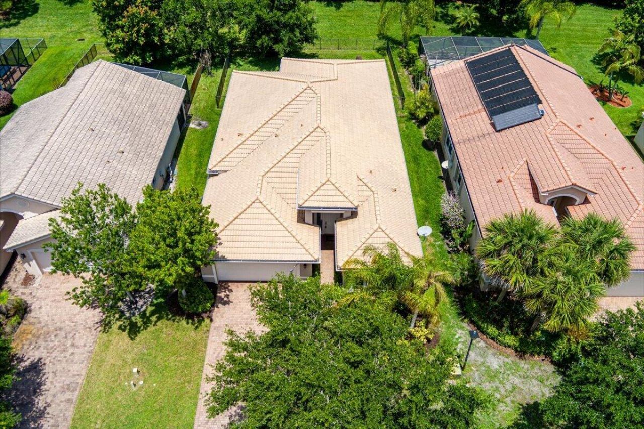 1963 Grey Falcon Circle Sw, Vero Beach, FL 32962 Photo