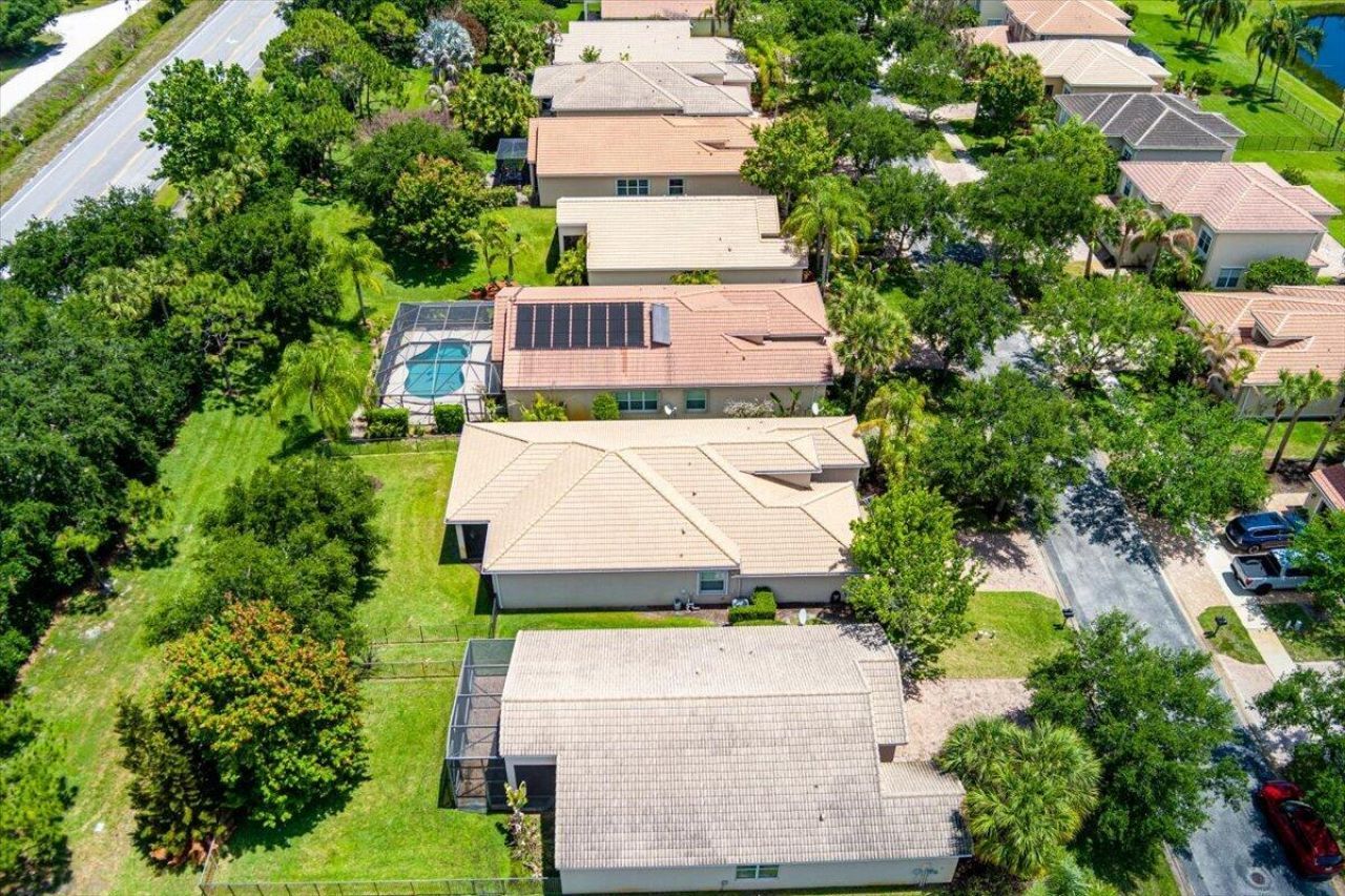 1963 Grey Falcon Circle Sw, Vero Beach, FL 32962 Photo