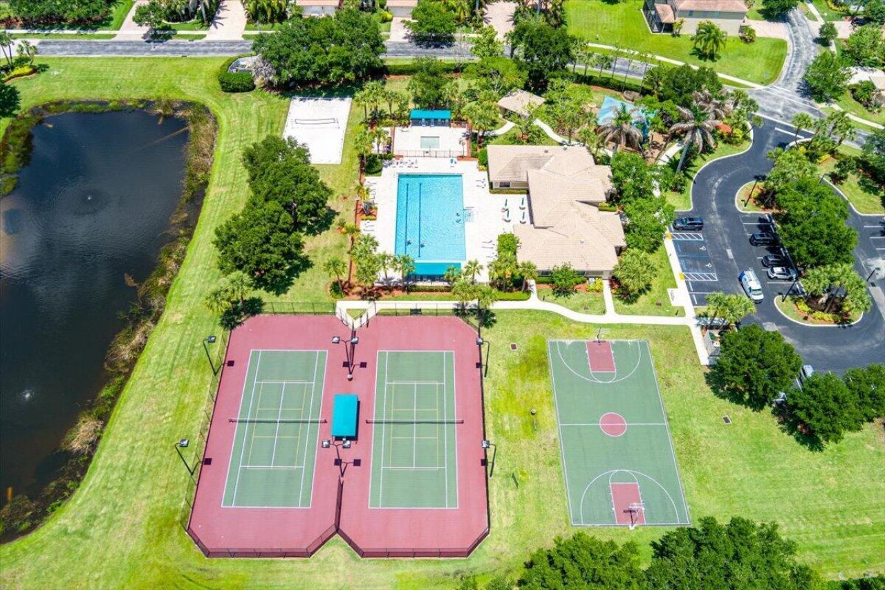 1963 Grey Falcon Circle Sw, Vero Beach, FL 32962 Photo