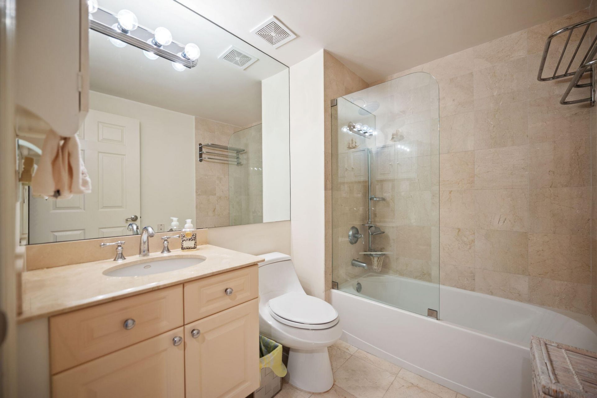 3200 N Ocean Boulevard, Unit 801, Fort Lauderdale, FL 33308 Photo