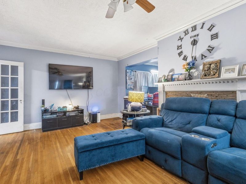 700 N Nelson Road, Columbus, OH 43219 Photo 4
