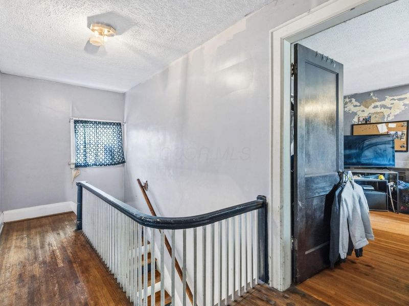 700 N Nelson Road, Columbus, OH 43219 Photo 9