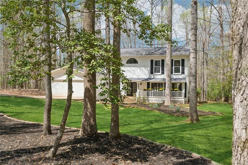 8012 Beachwood Drive, Murrayville, GA 30564 Main Photo