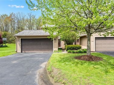 17620 Eastbrook Trail, Chagrin Falls, OH 44023